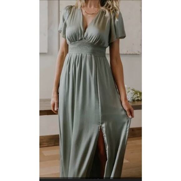 BALTIC BORN WOMENS SIZE XXLARGE PRAGUE SATIN MAXI DRESS GREEN NEW - Picture 1 of 13